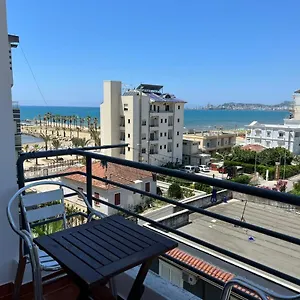 Leo Apartament